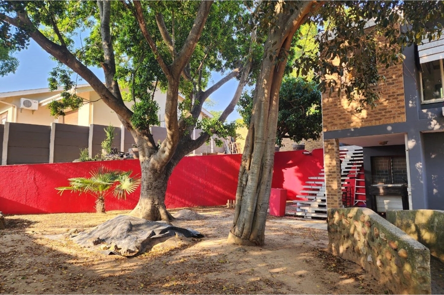 4 Bedroom Property for Sale in Bergzicht Western Cape